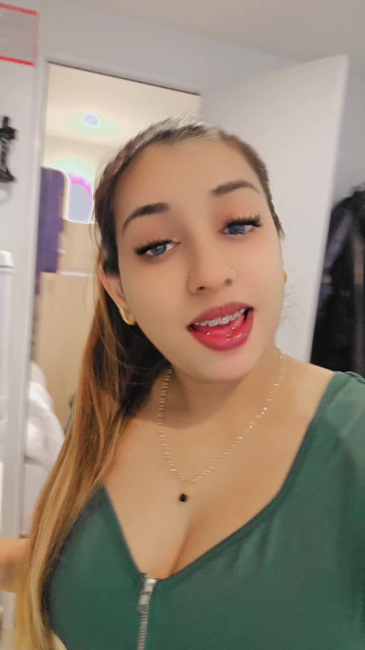 @Chanelle_♤69&bull;💫