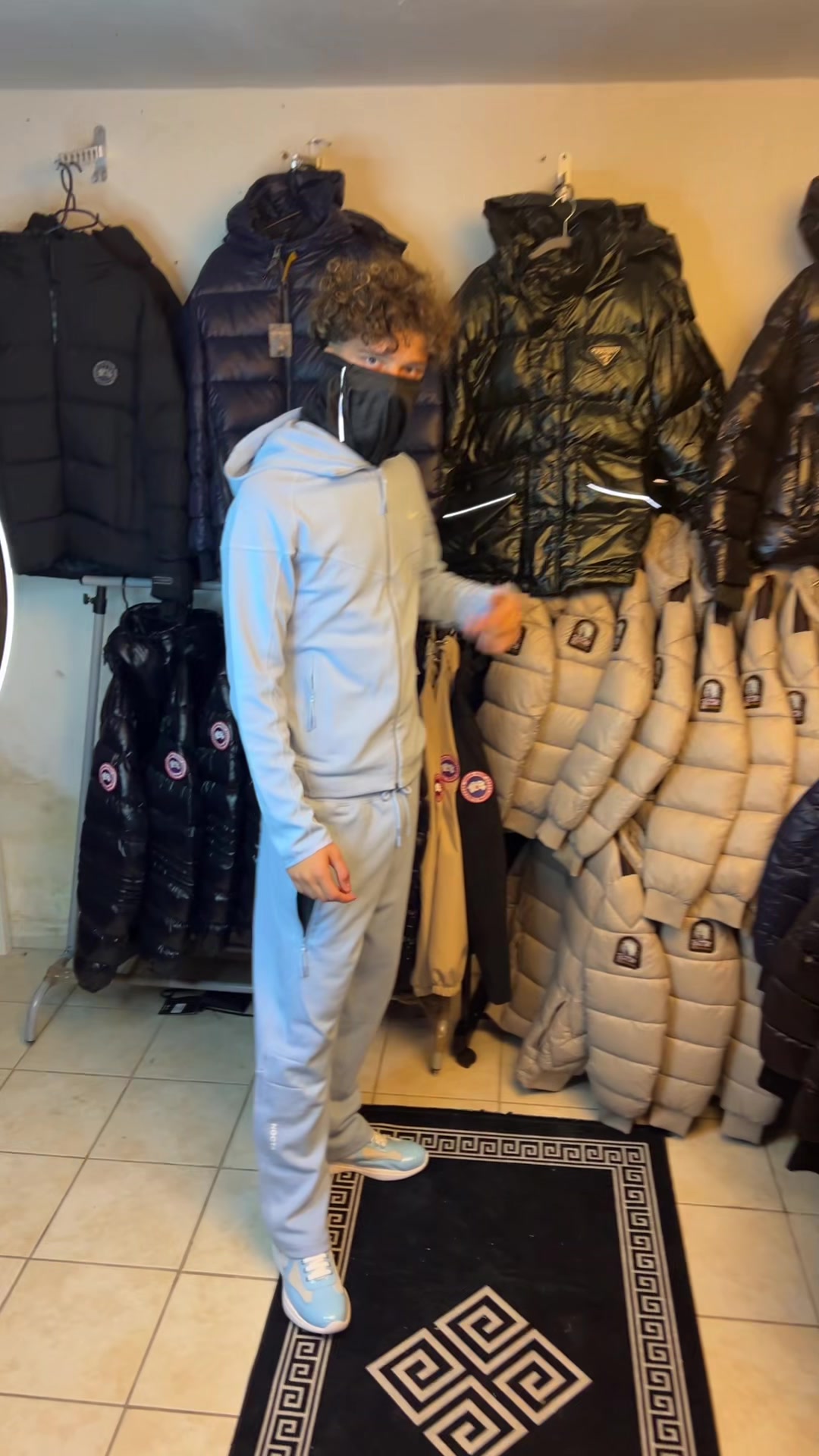 @luxus.co0