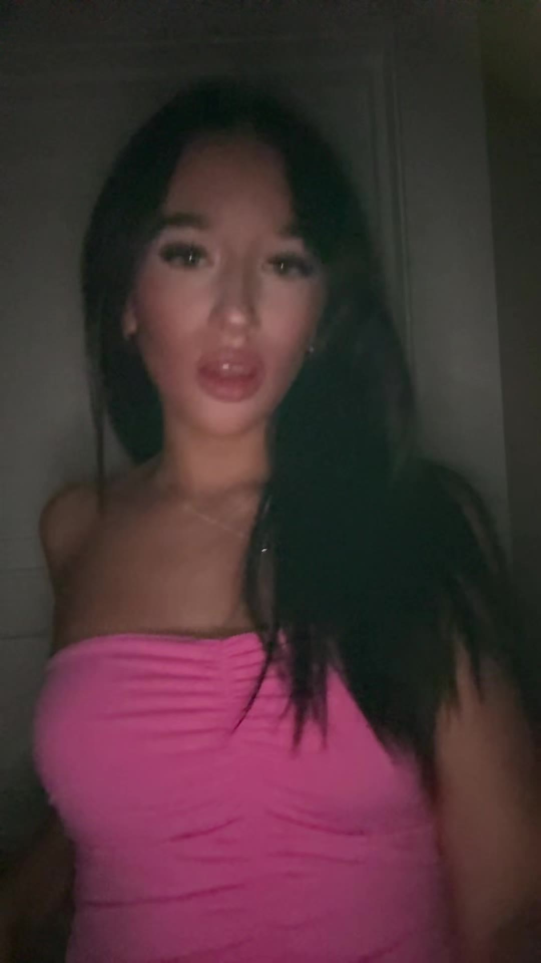 @hhollymcmillann