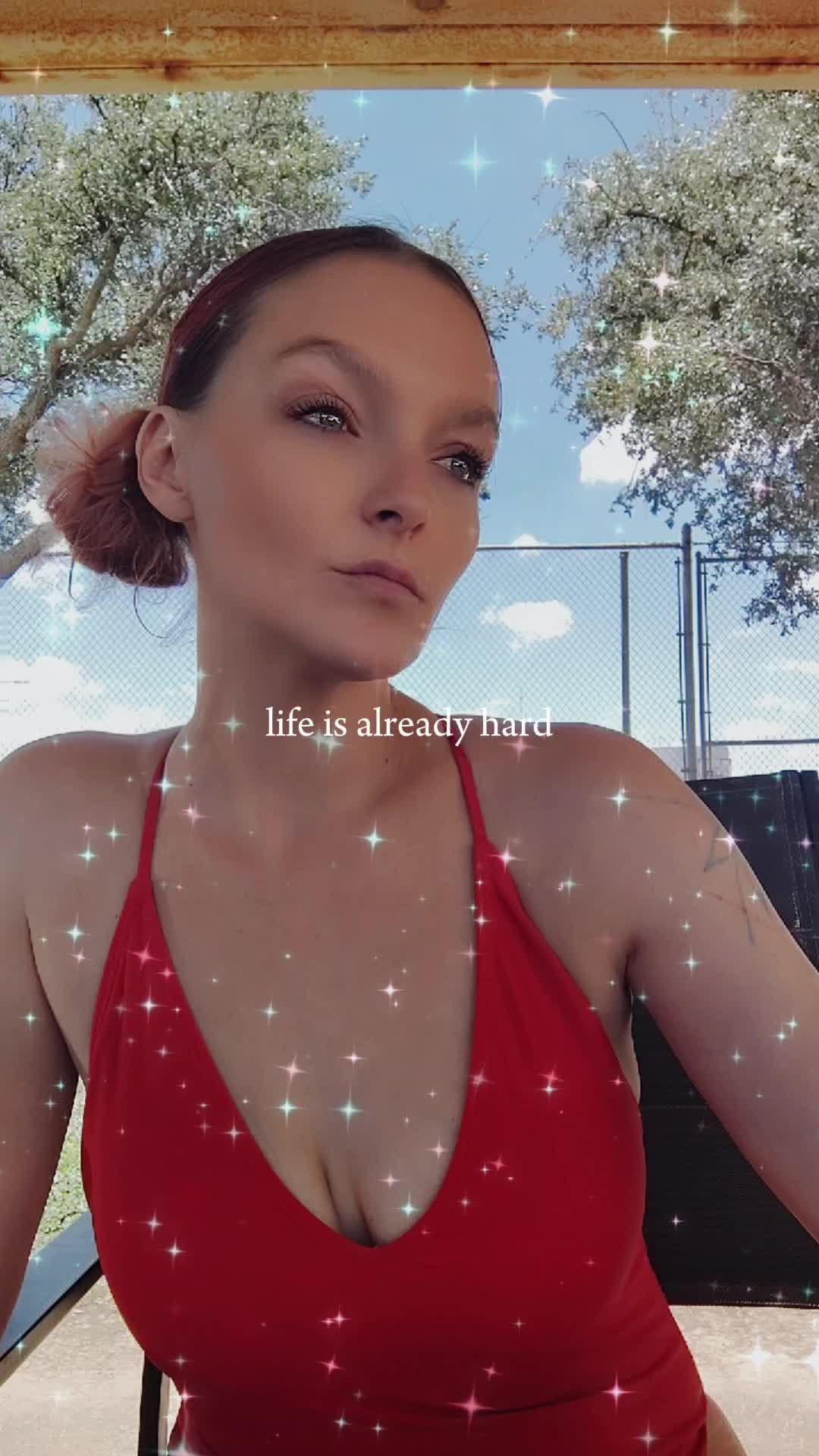 @Jessica_Rabbit26