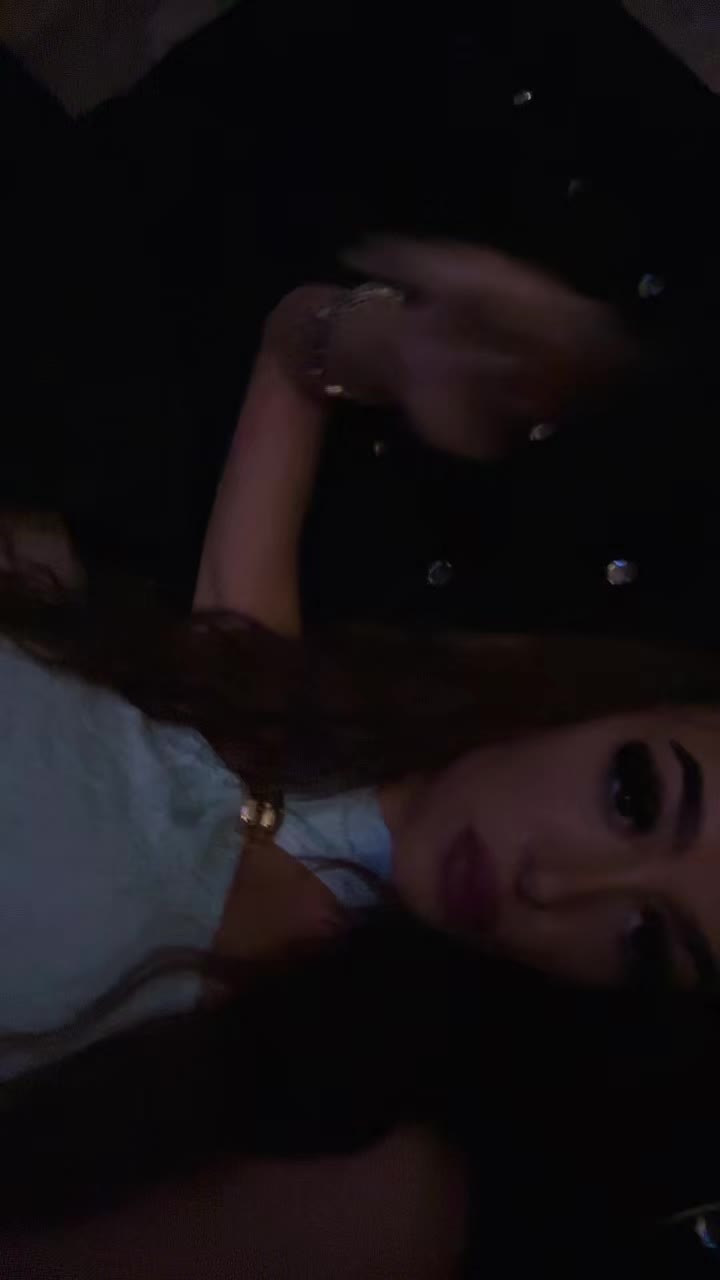 @elleahxo