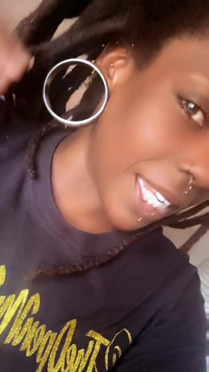 @tharahsings