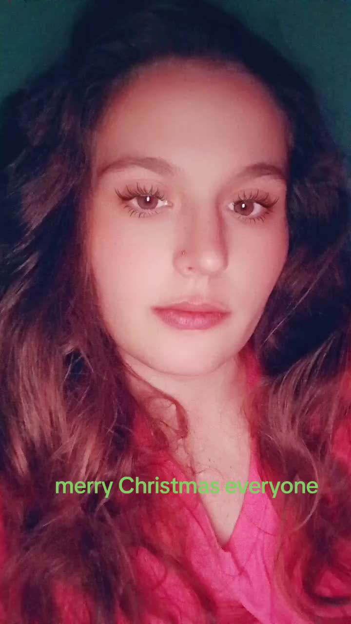 @Hazley Costello bratbabydoll27