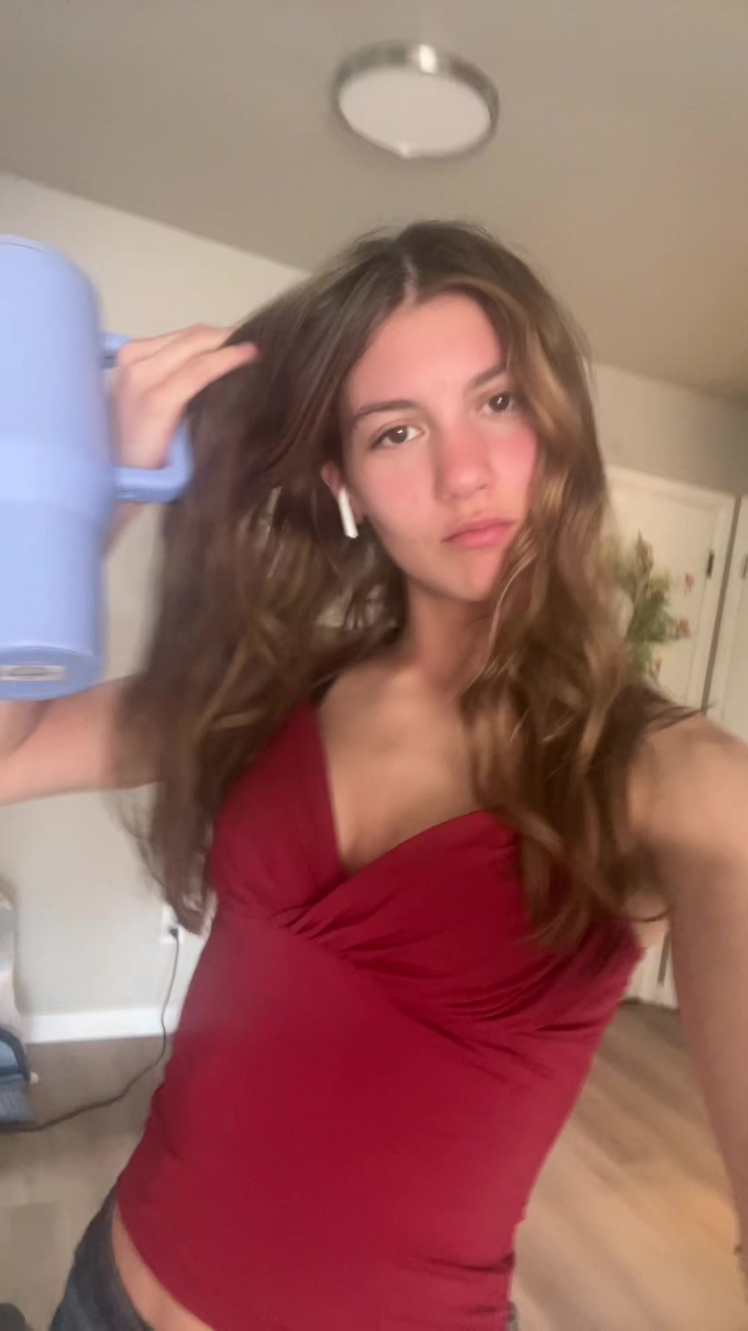 @theleahmae