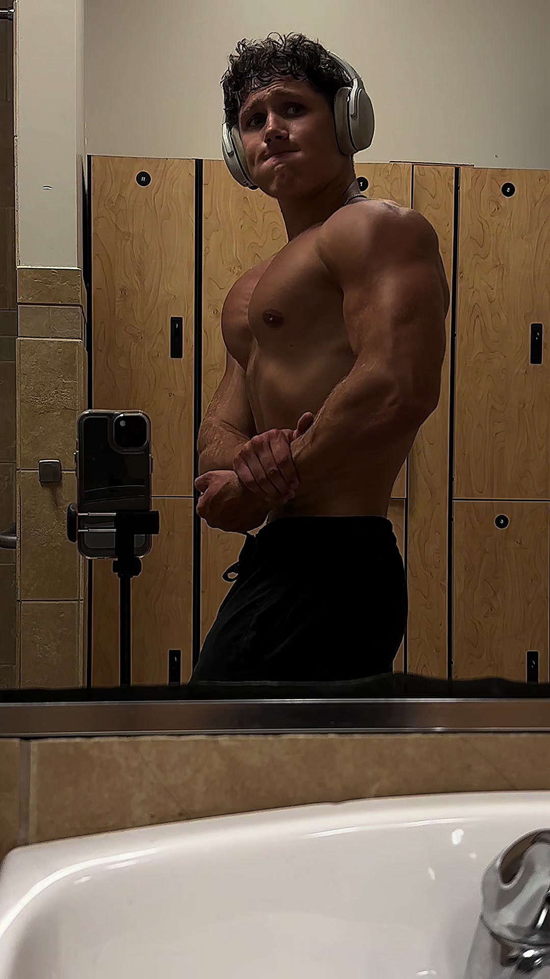 @hanktren