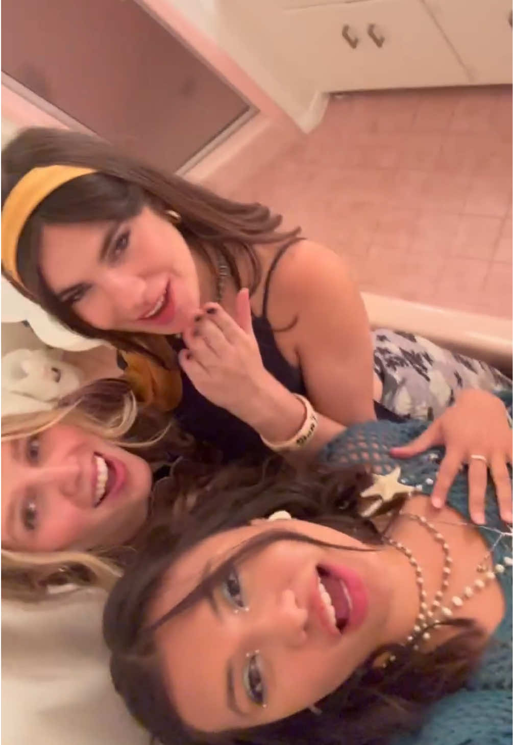 @vivian