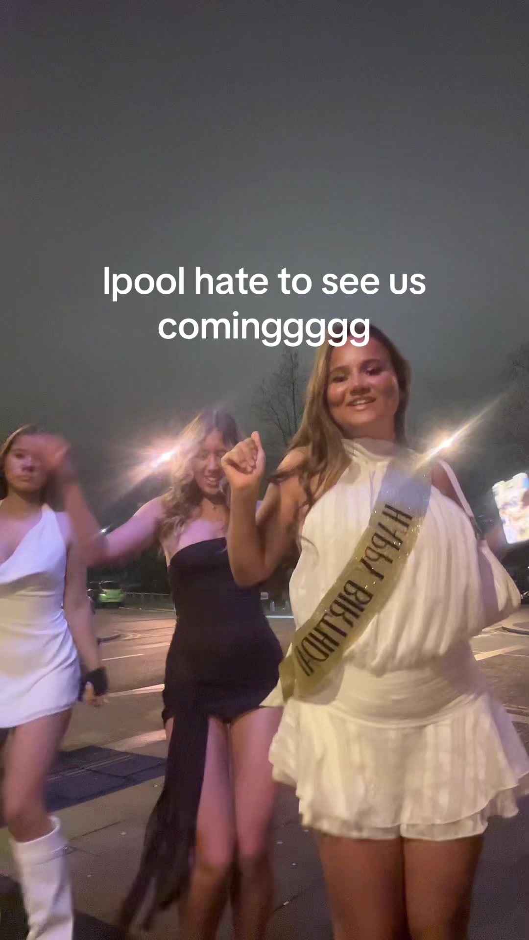 @poppymarshall_