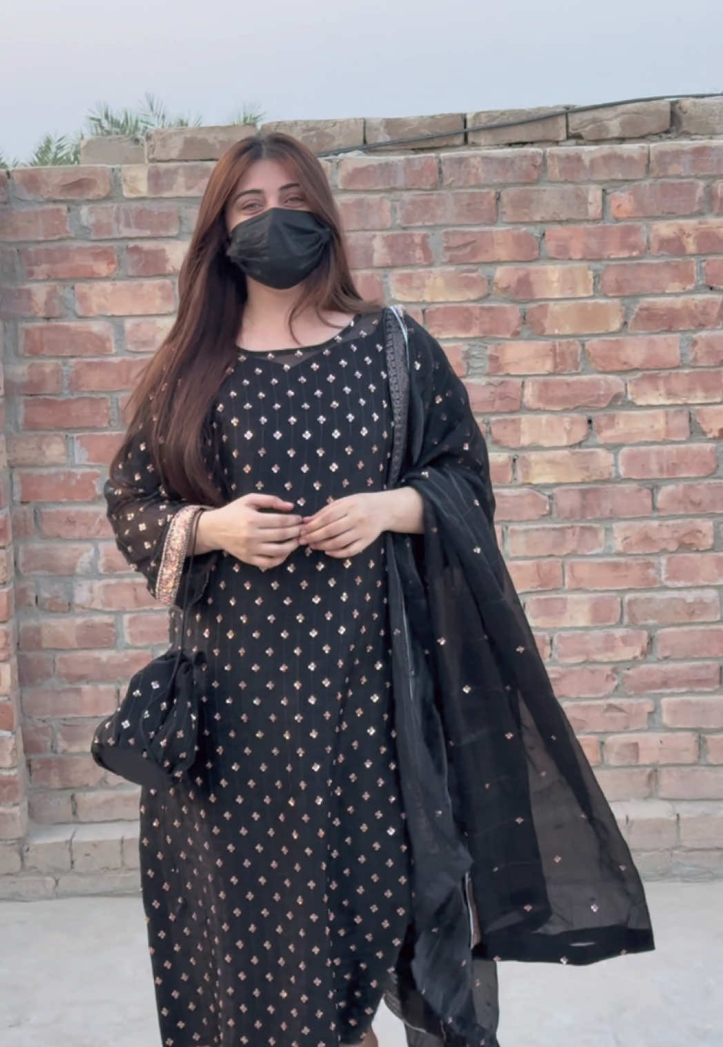 @Zooiii Baloch