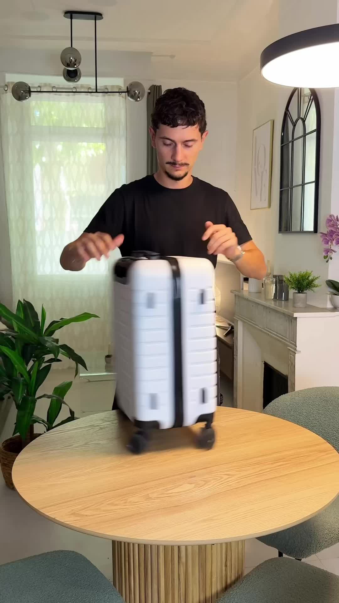 @AIRTRAVIA
