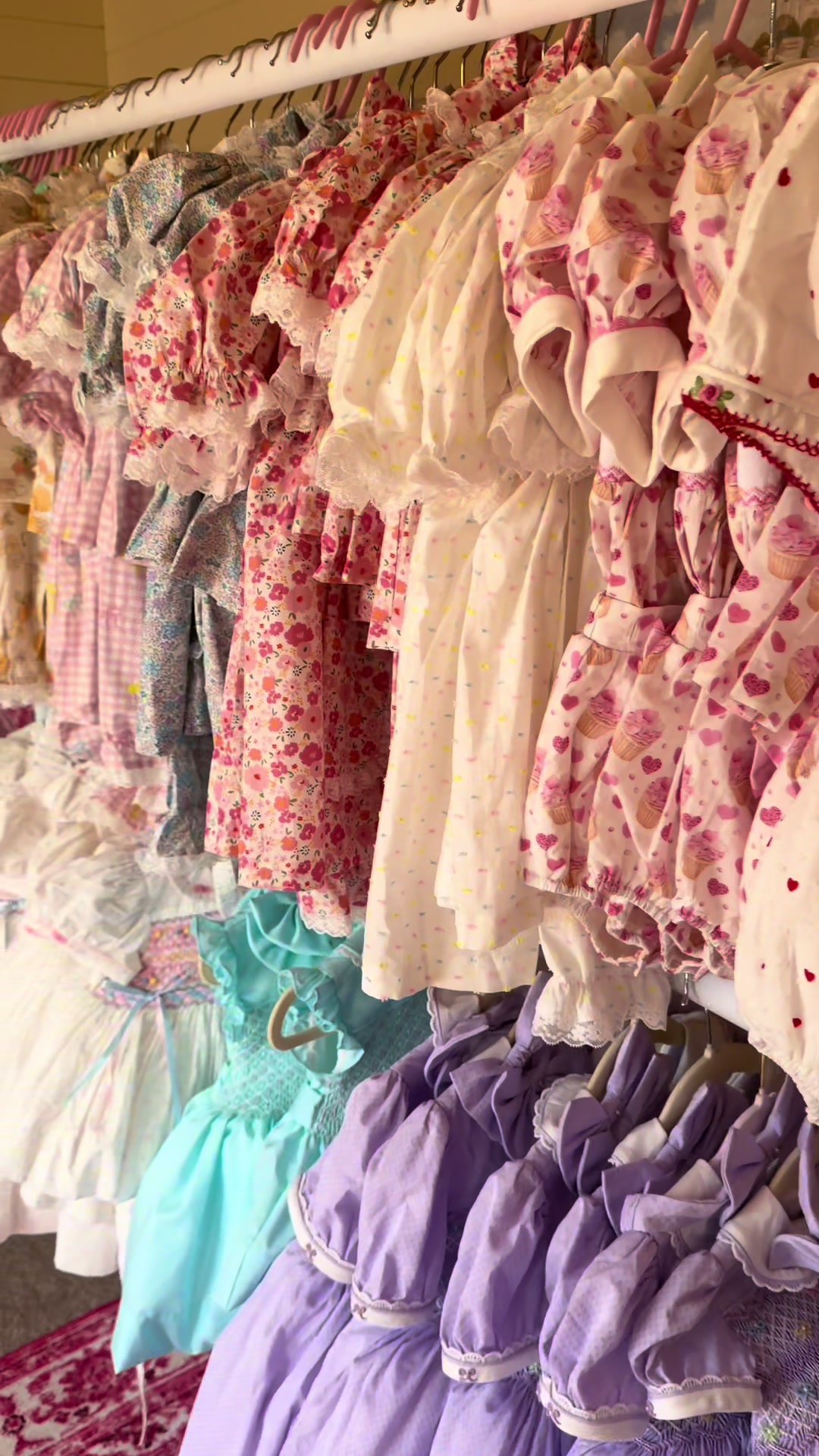 @Ellens Childrenswear Boutique
