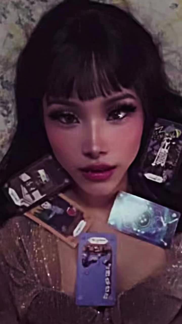 @♱ 𝕸𝖗𝖘. 𝕭𝖔𝖒𝖇𝖆𝖘𝖙𝖎𝖈 ♱