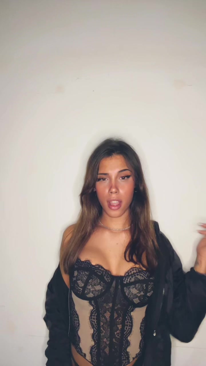 @TrianaaAmayaa