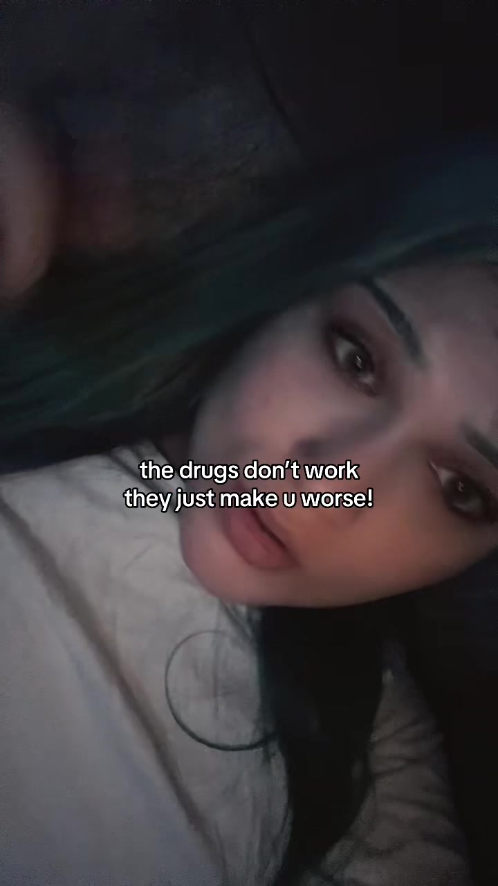 @maybealittebitemo