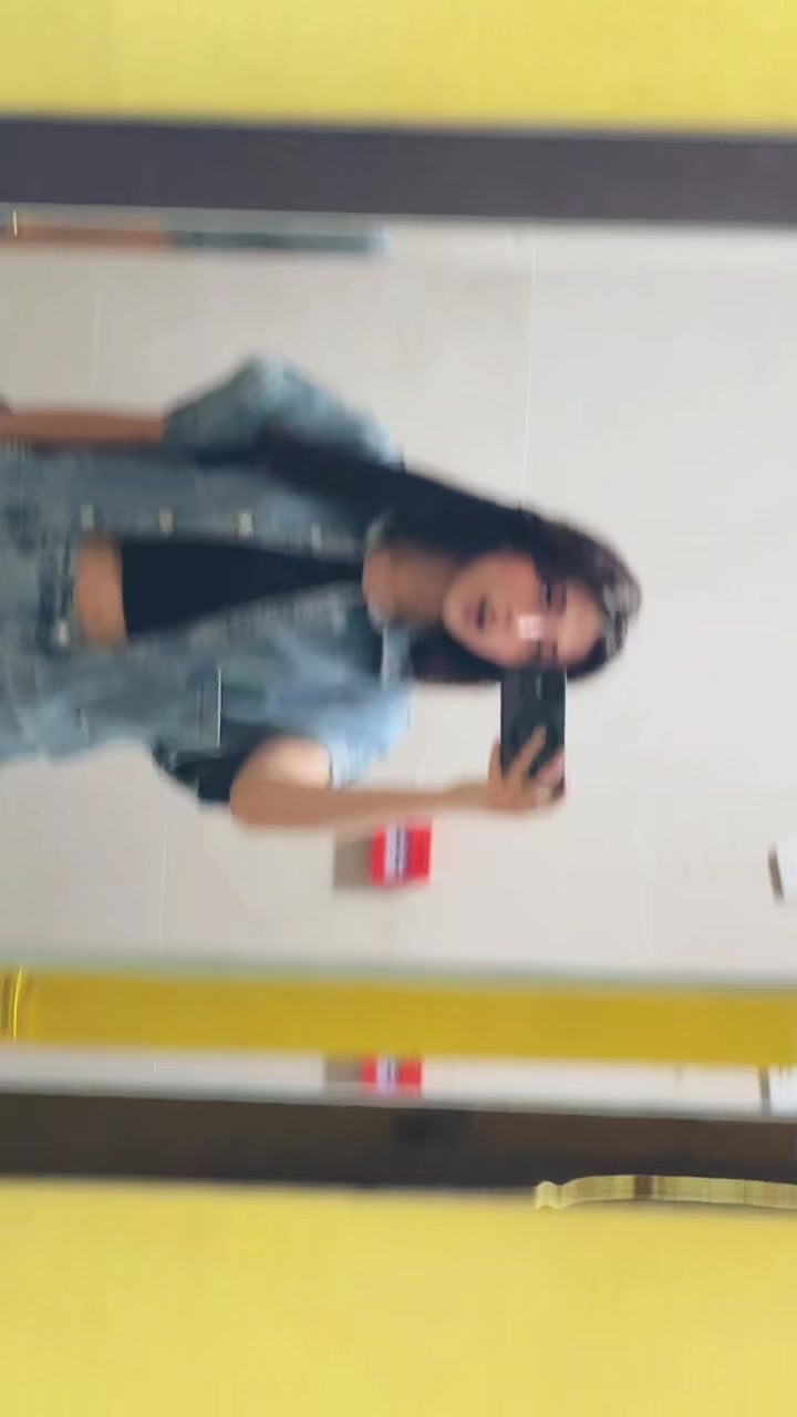 @Zhra