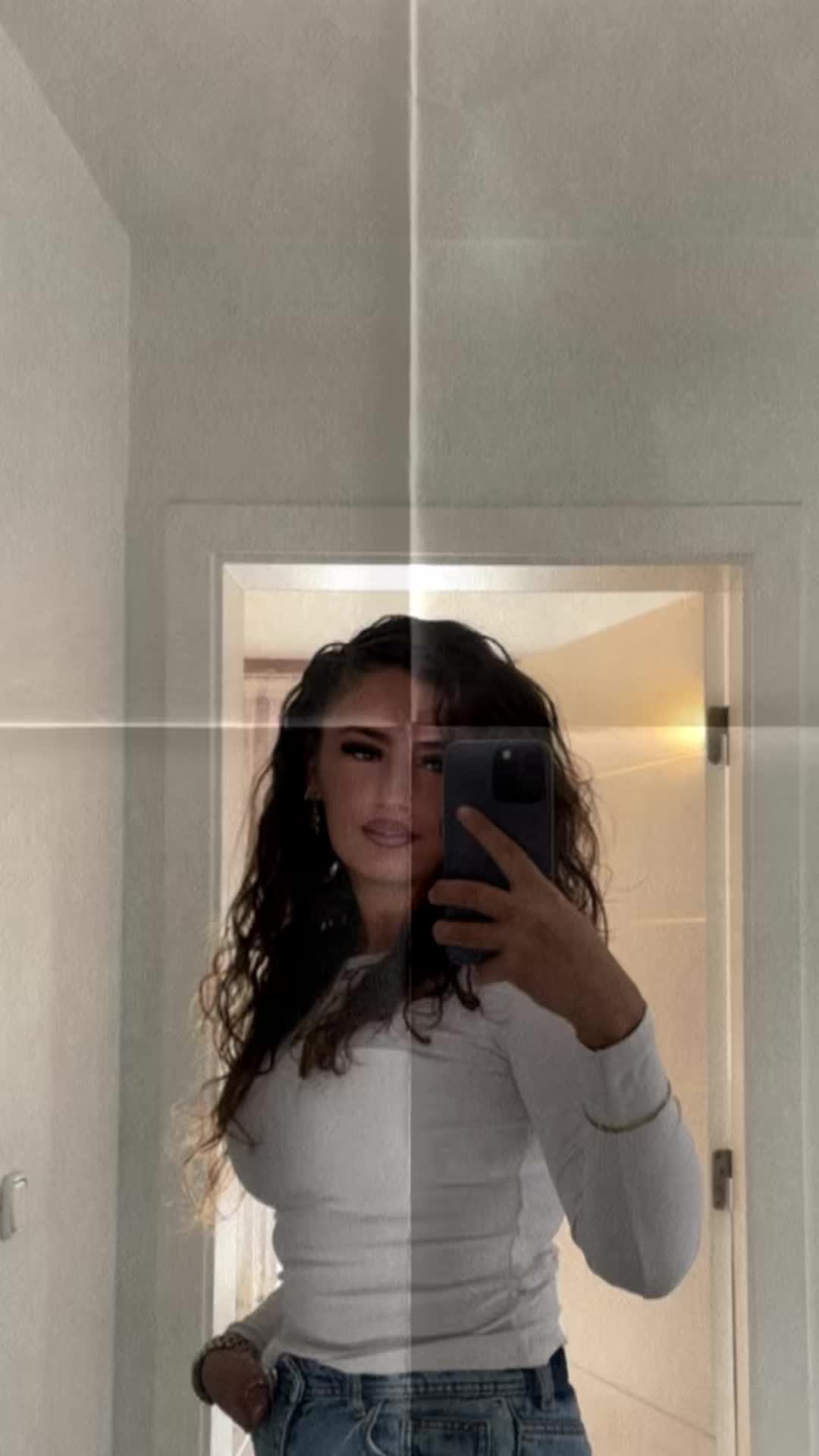 @Einfach.Ari