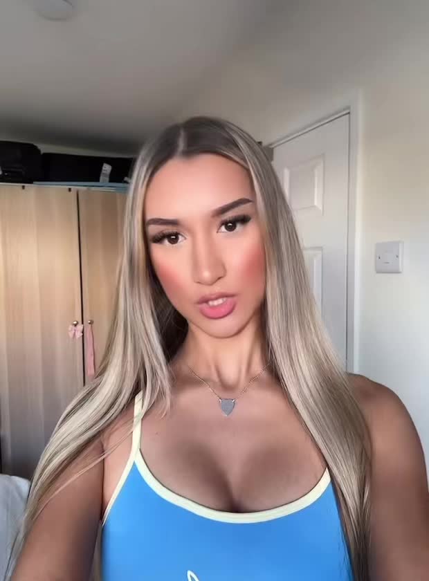 @chlxek_