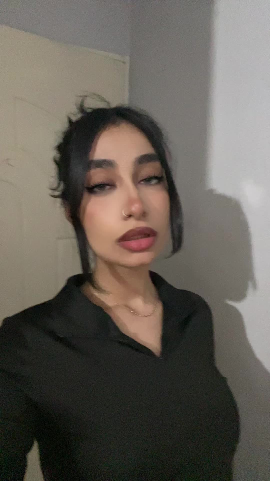 @Donyaaaa