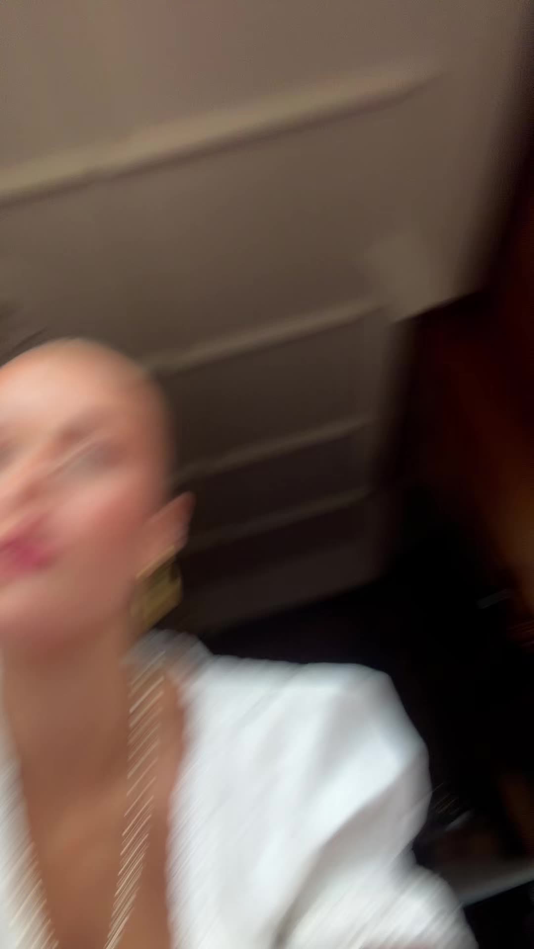 @️