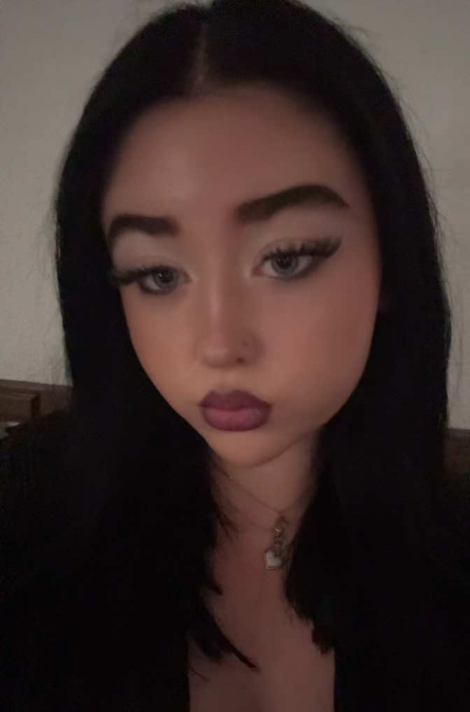 @Lena🕴️