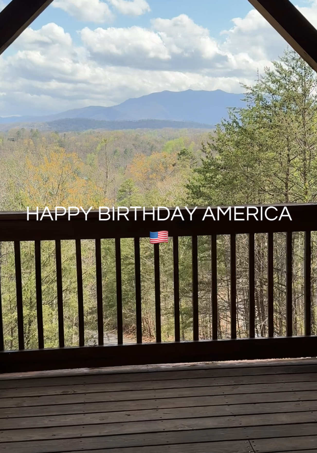 @SmokyMountainDreamVacation.com