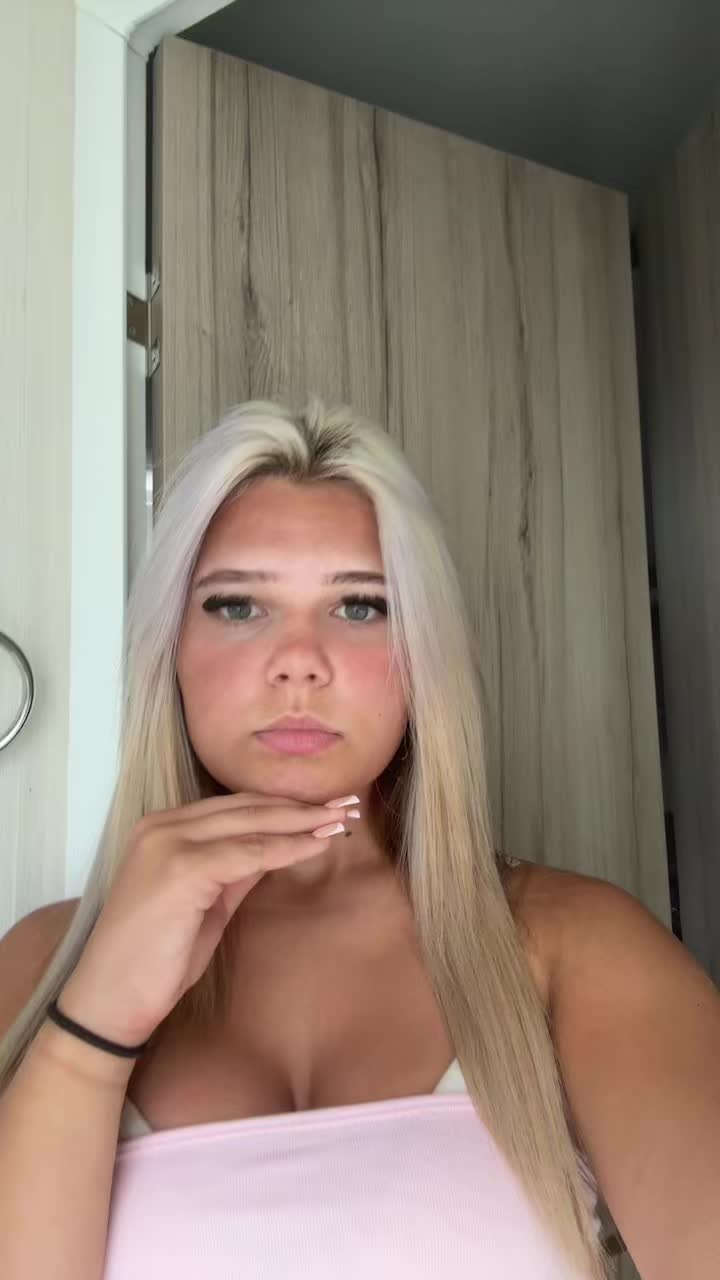 @laceyxo