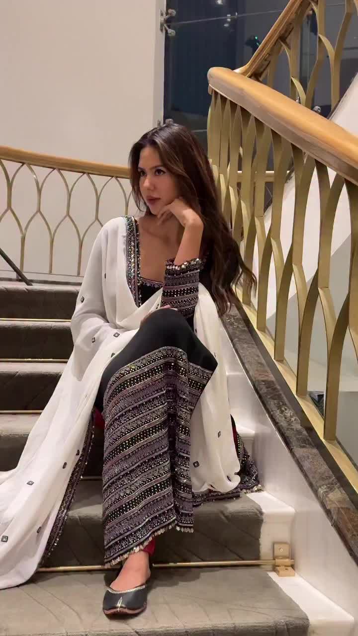 @sonam bajwa1
