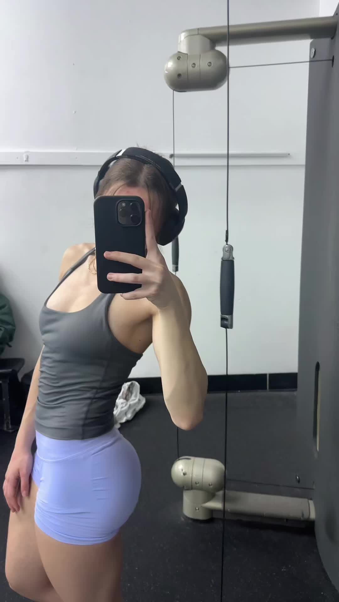 @leonaaaaaaaaa09