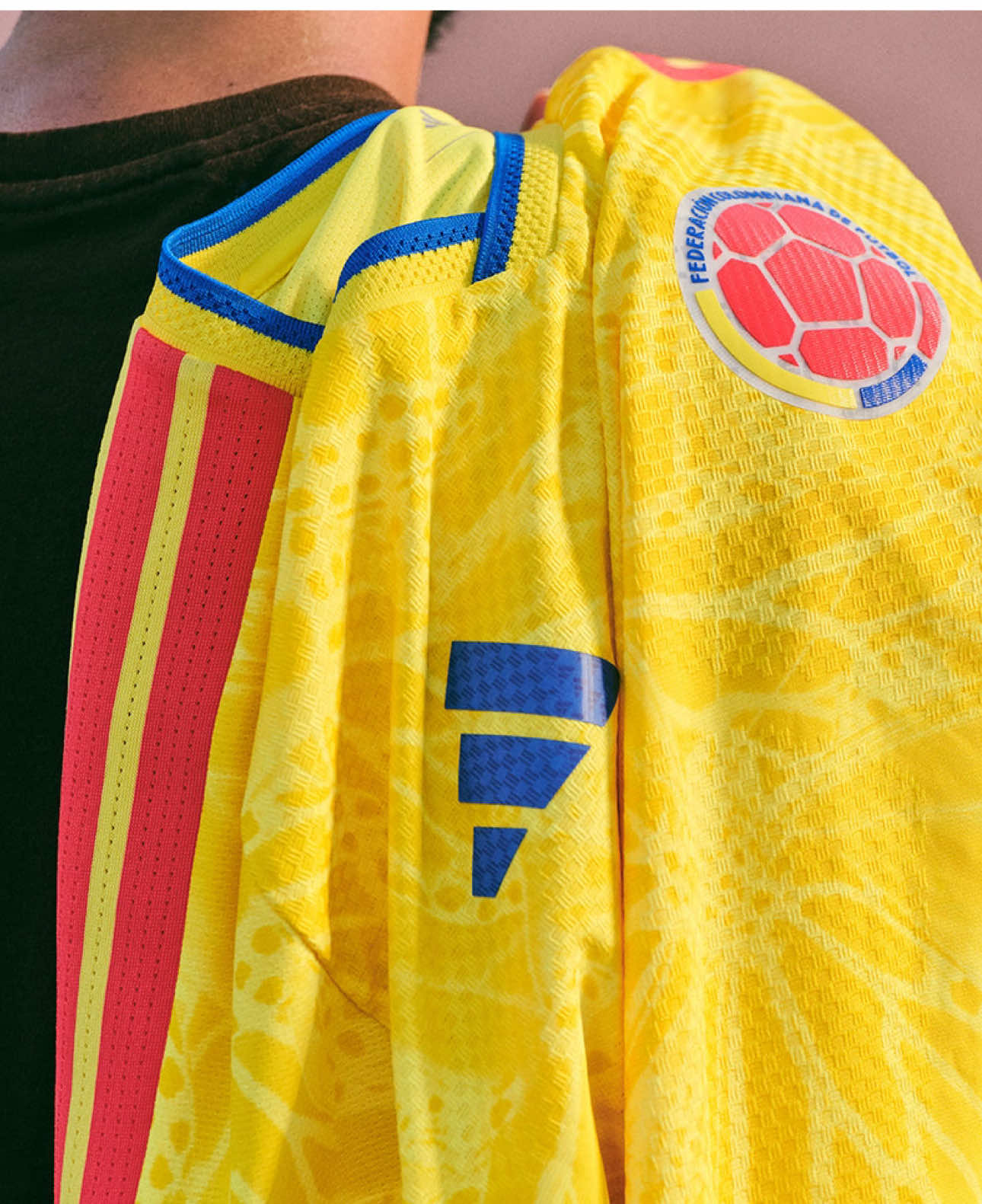 @thecamisetacollective
