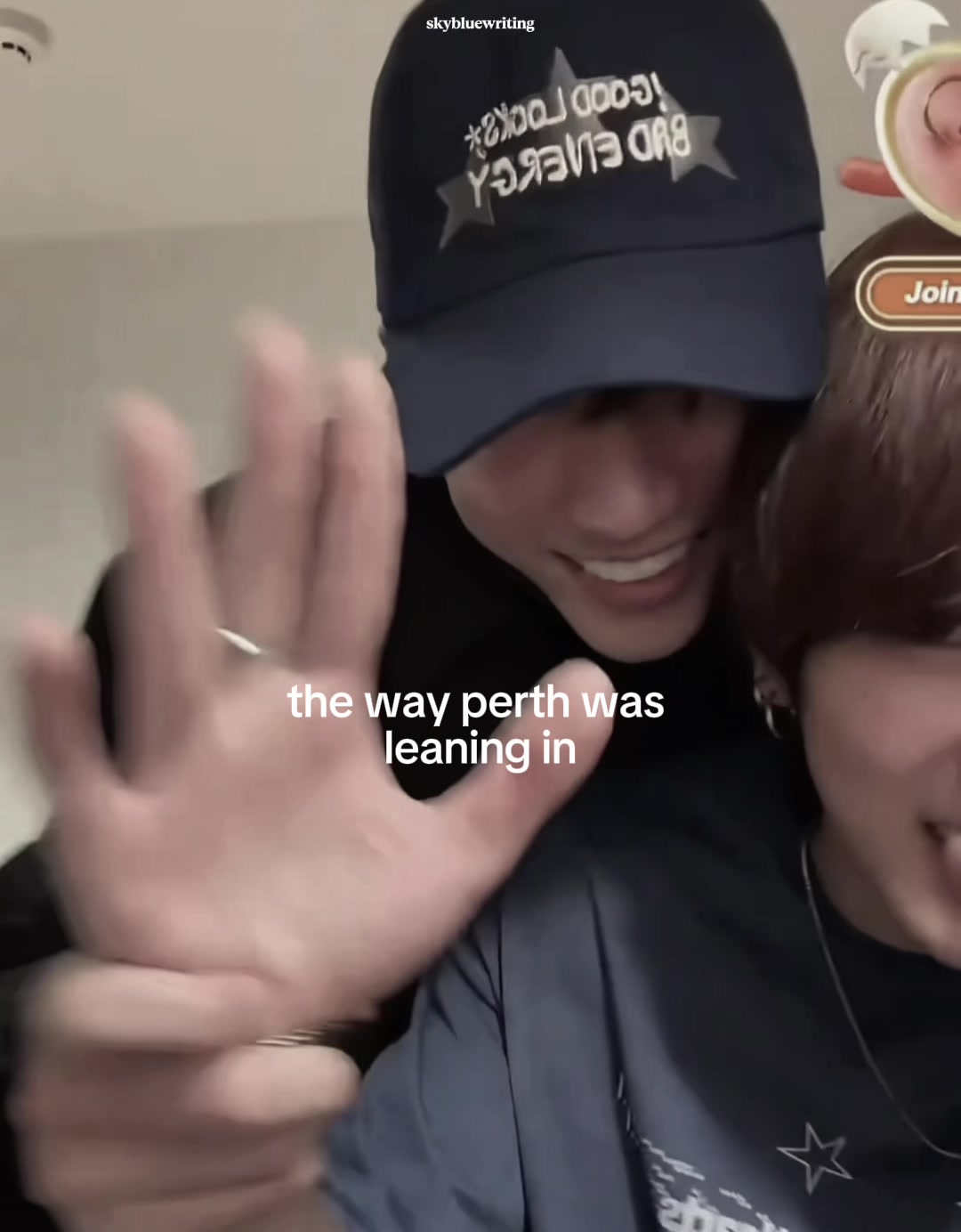 @Laura 🩵