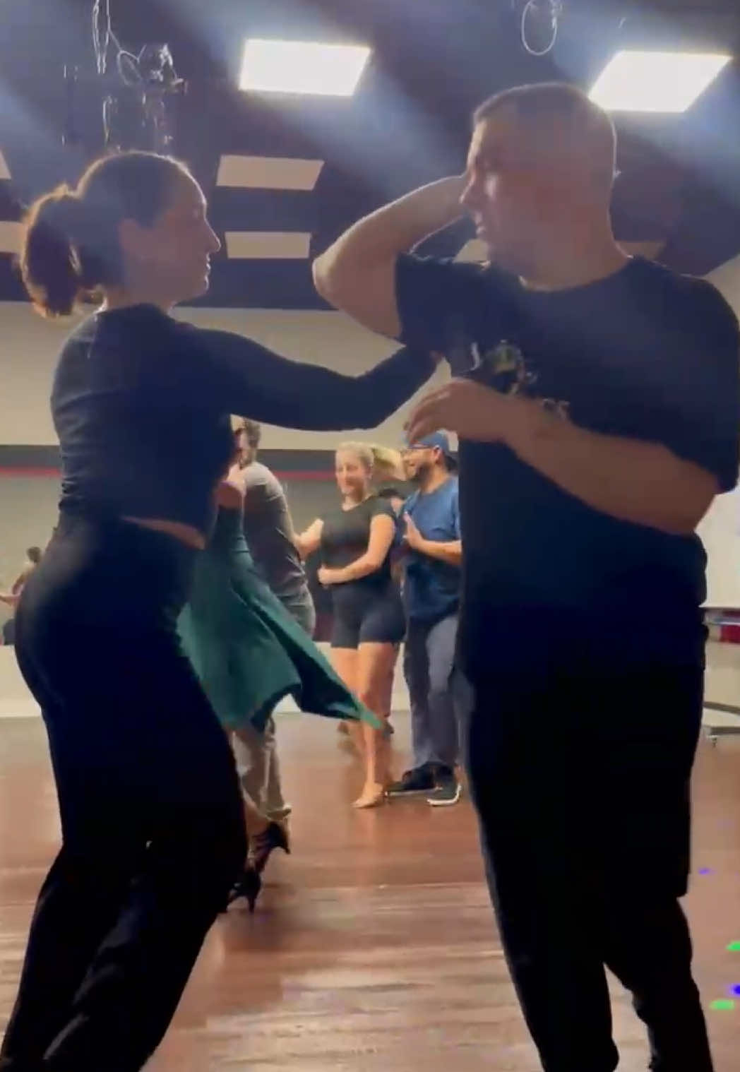 @Salsa Dance Society