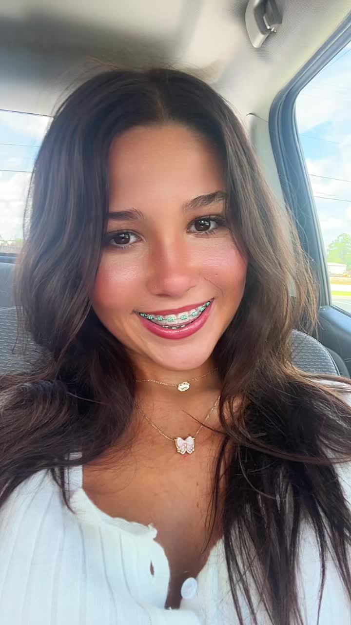@🦄