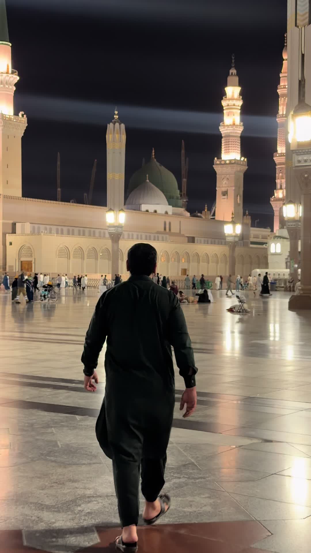 @M /\ Ł I K🇶🇦