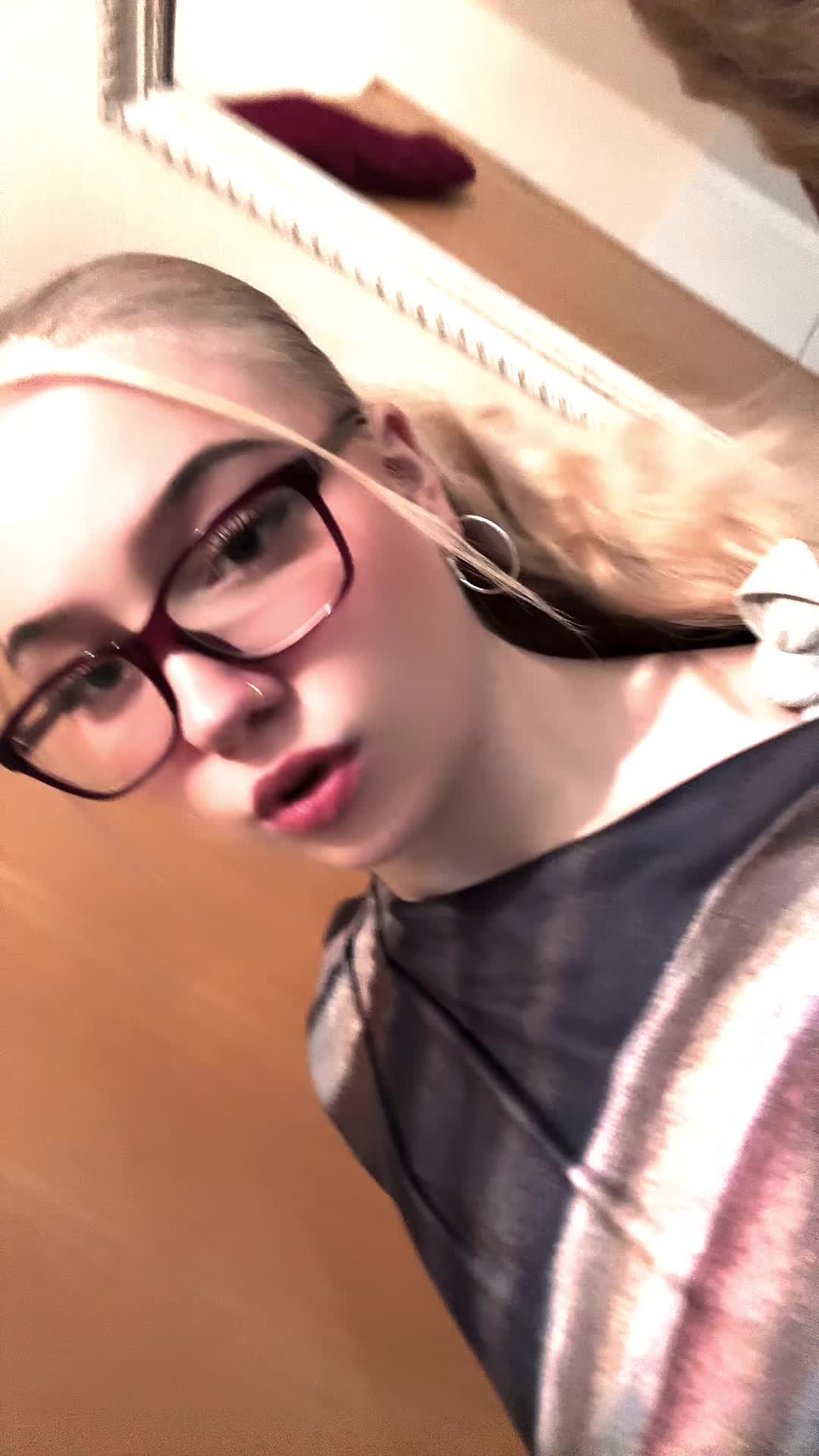 @Celina🤟🏻