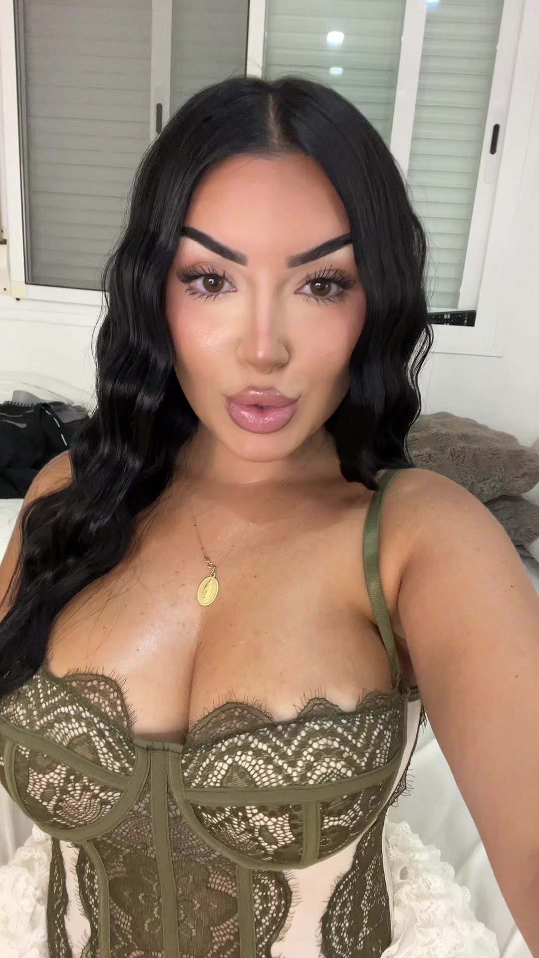 @sheilatrs