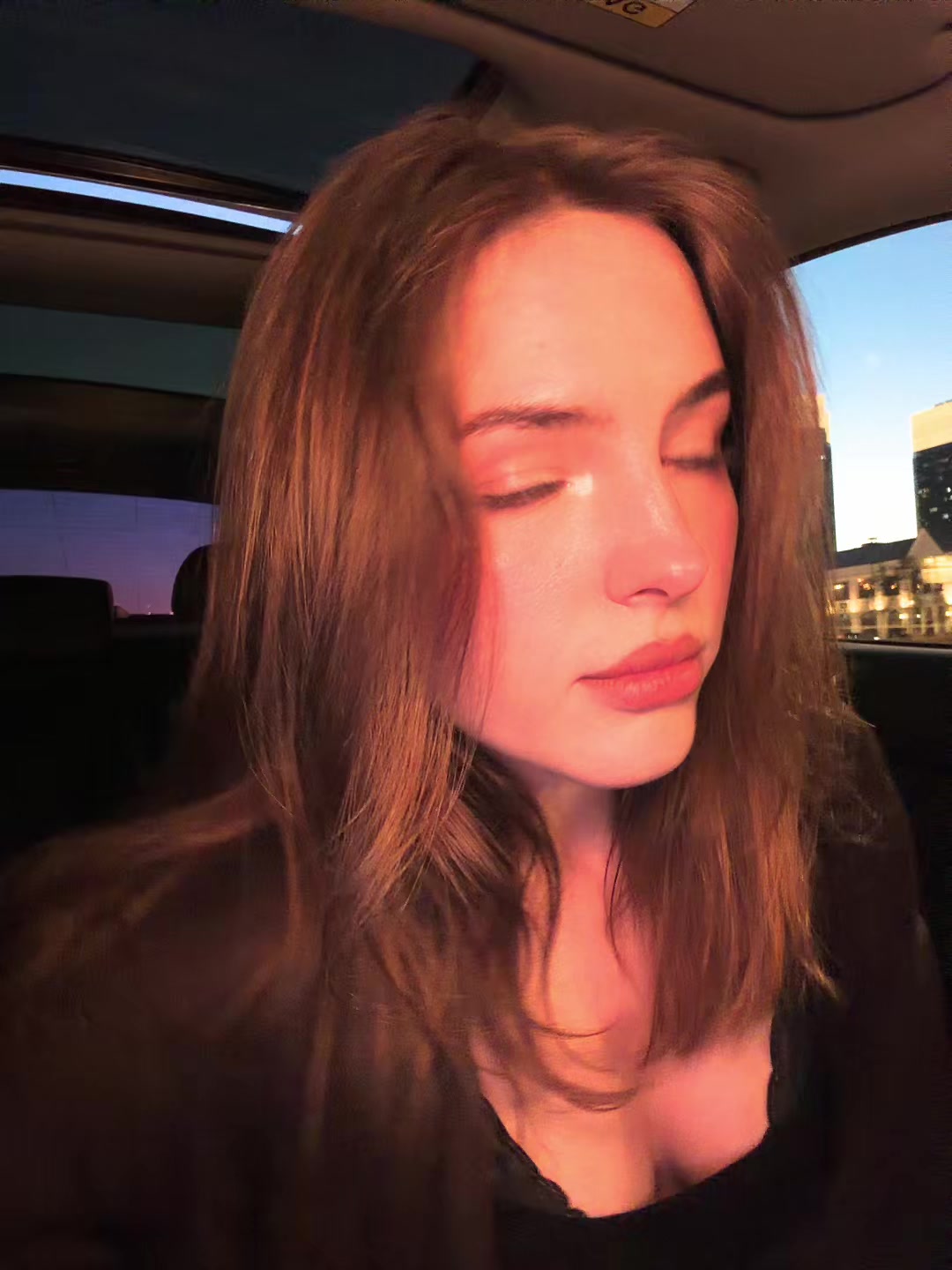 @anasttteiisha