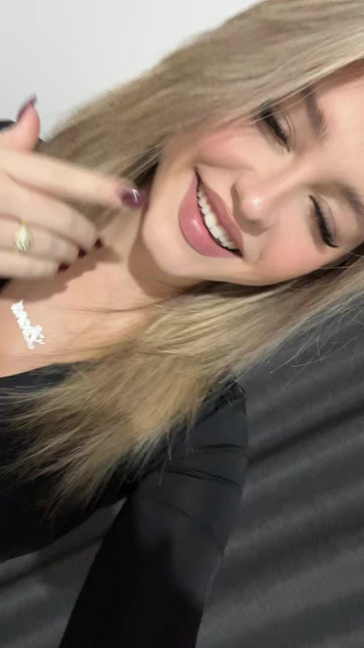 @Leonaa