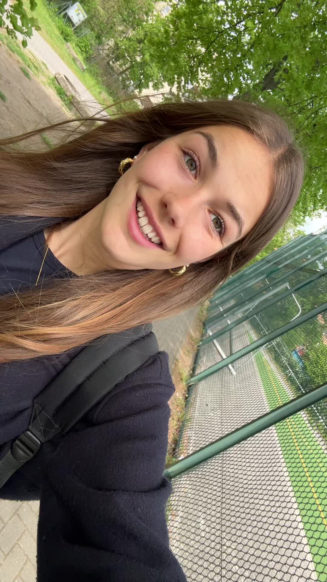 @adelesfashiondiary