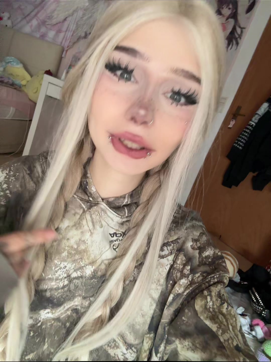 @Юлия👺🏴☠️