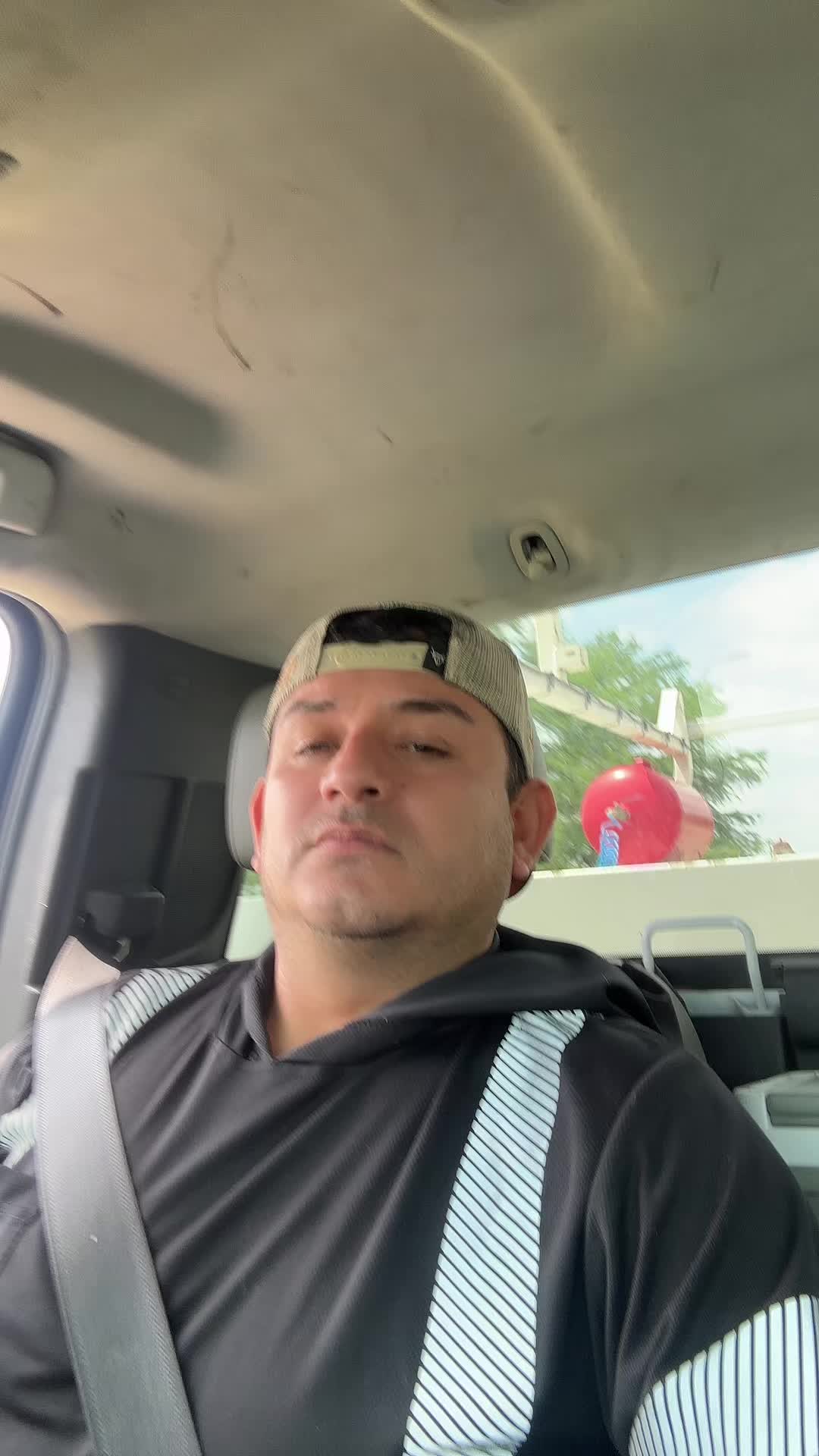 @Christian Saavedra