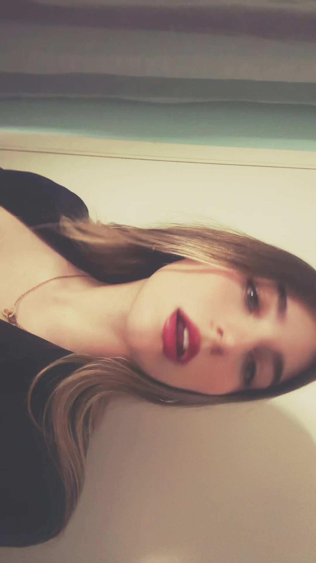 @Anna Mariaaa