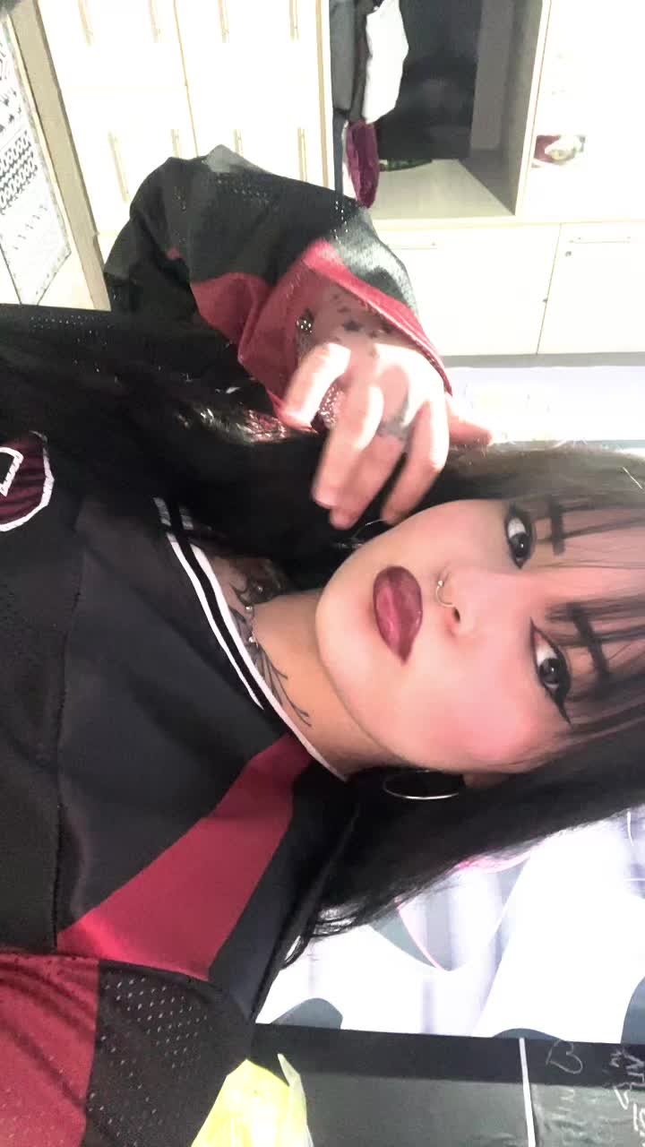@Yourwifeytype✨