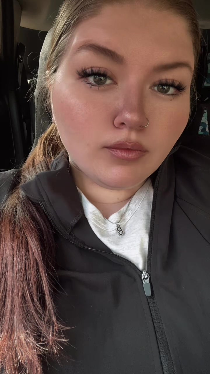 @𝒳𝑜𝓍𝑜.𝐵𝓇𝑒𝑒🦋♡