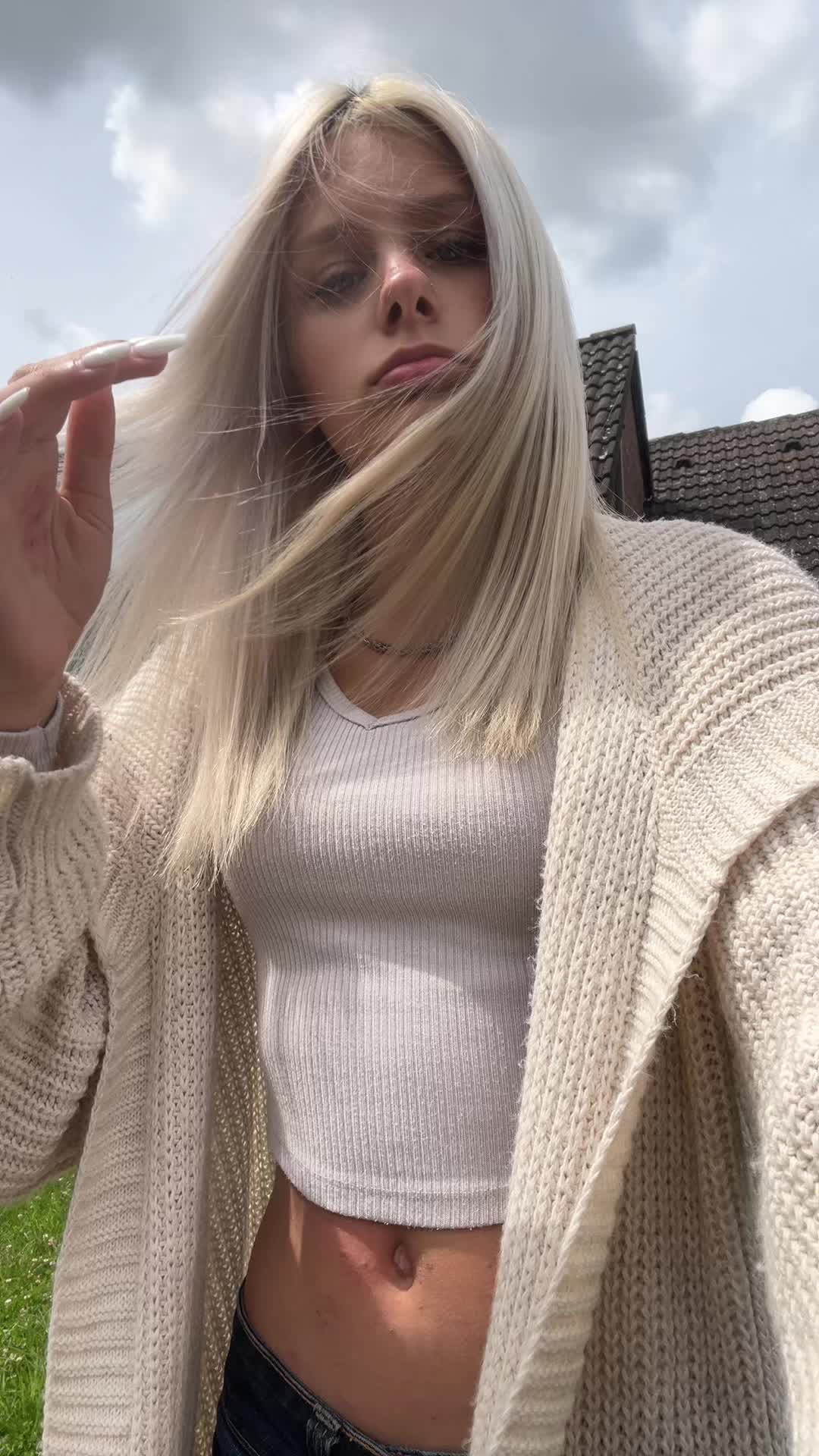 @Mariella✝️