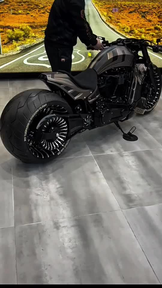@SUPER BIKE