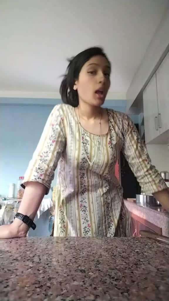 @Candid_b