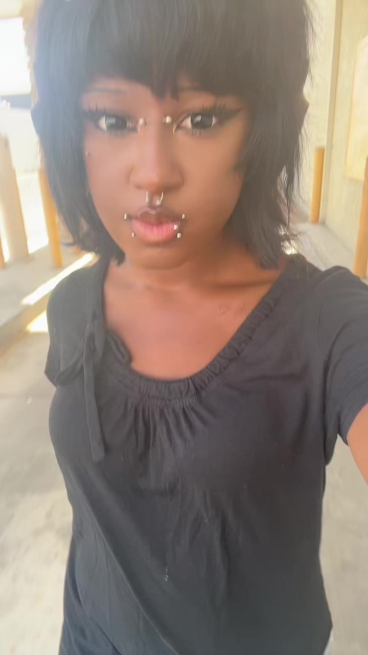 @🧁VivianVanilla🦄