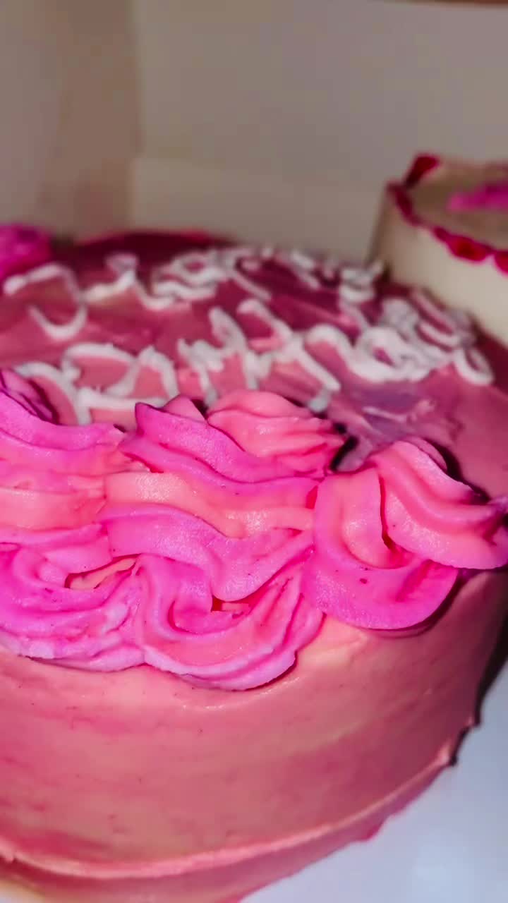 @Ayomi’s cakes and more