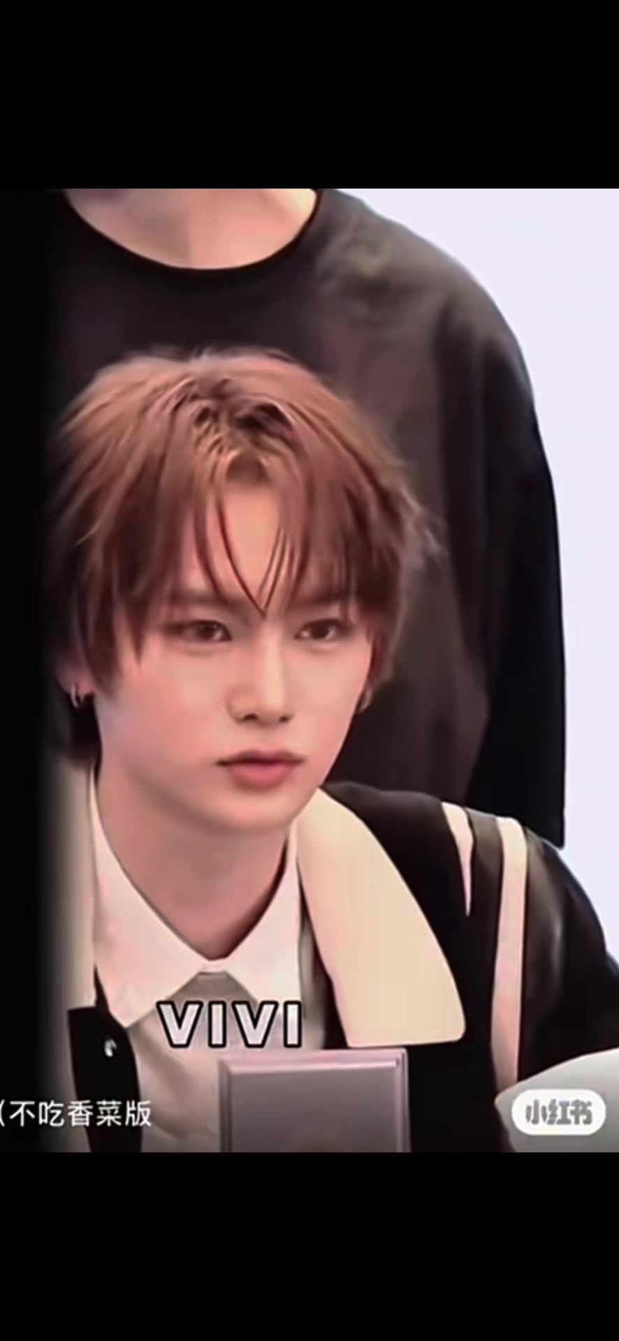 @i ᥫ᭡ hanjin 🐰˚. ⁴²
