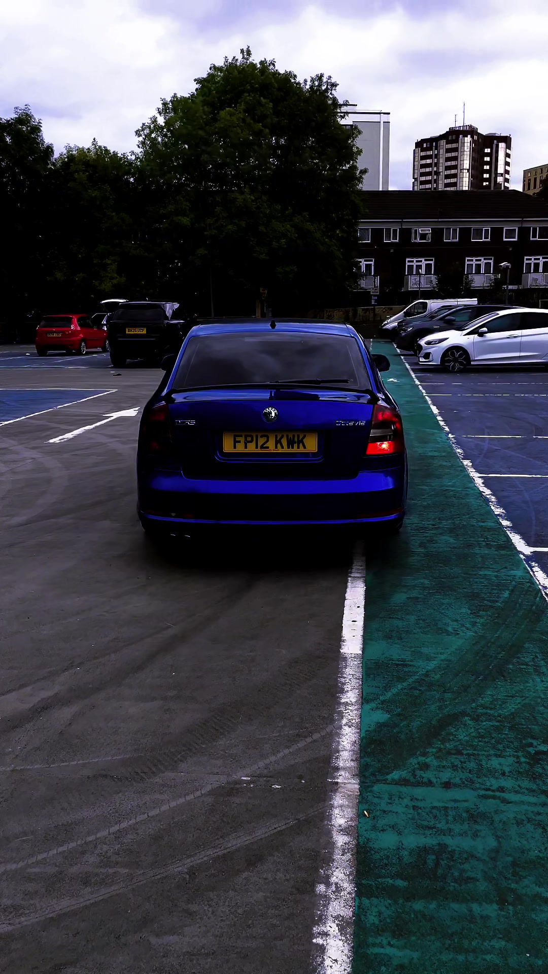 @bluvrs_skoda