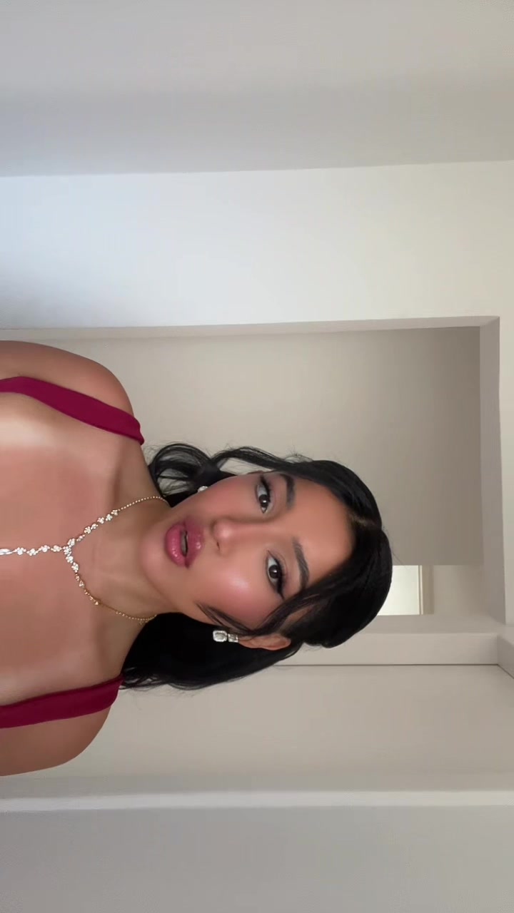 @vivian ♌︎